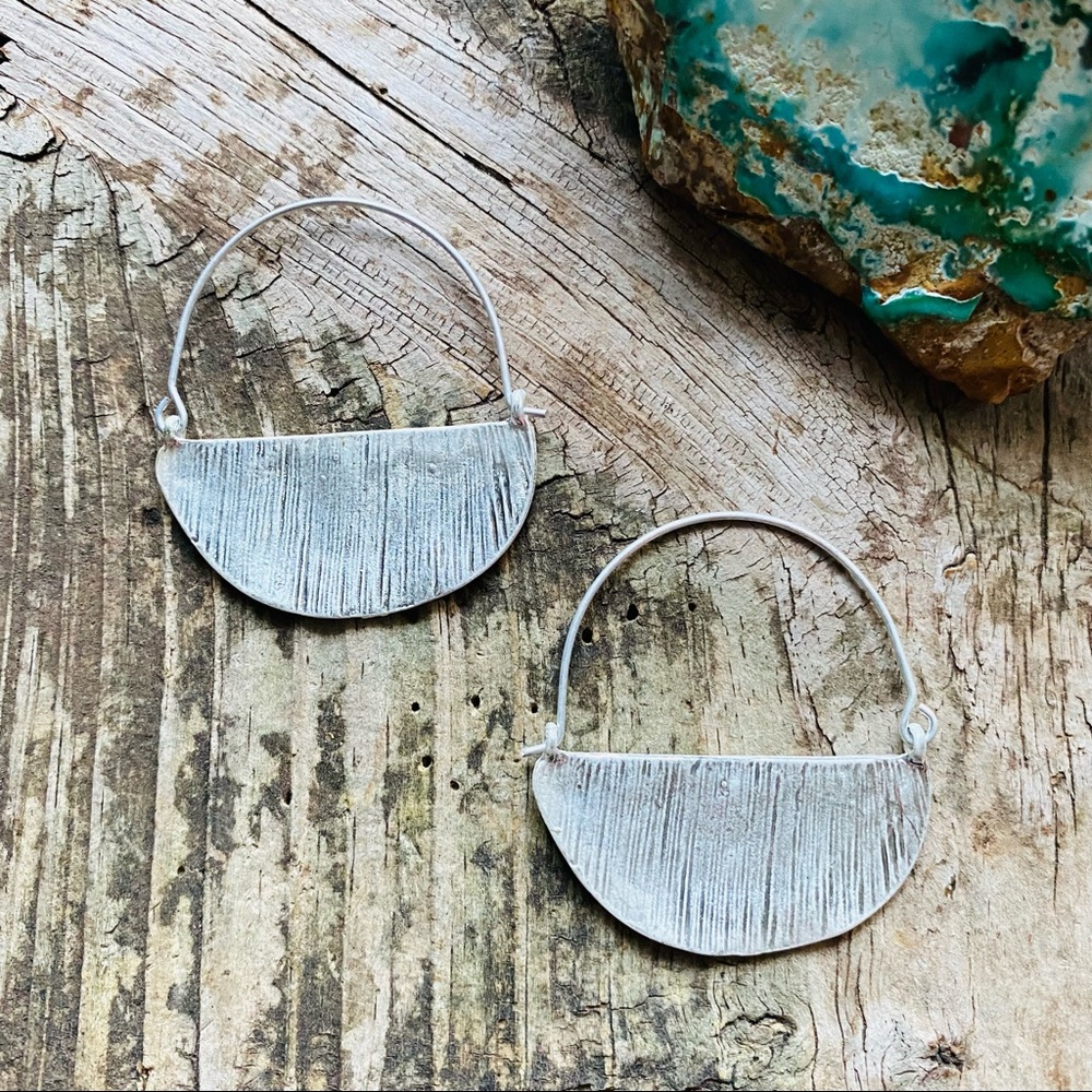 Anthro Rylan Crescent Hoops in Silver - Picture 1 of 5